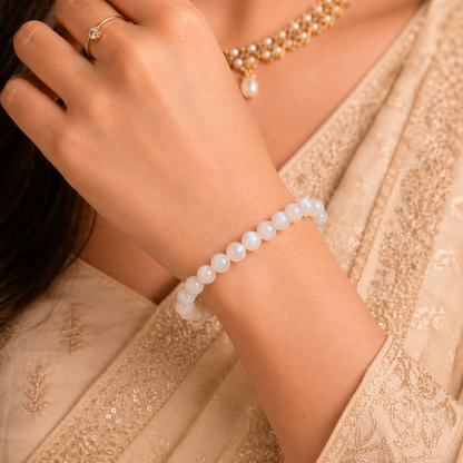 Moonstone Bracelet – Intuition, Calm & Divine Feminine Energy